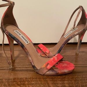 Floral Strappy Sandal